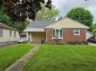 1052 Chalker St, Akron, OH 44310