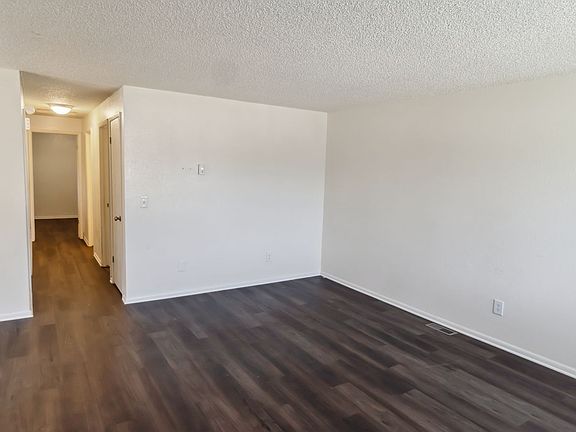 5th image of 2125 W Grace Ave #2125