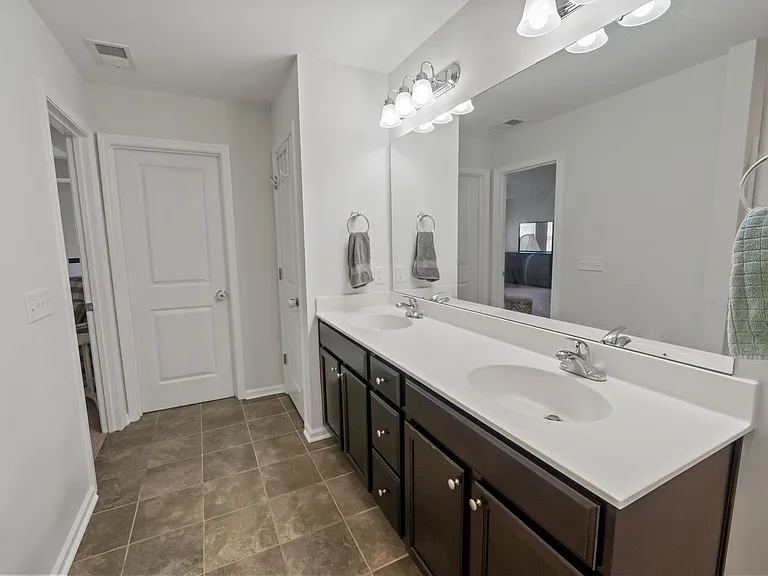 81 Bellasera Way — Photo 36