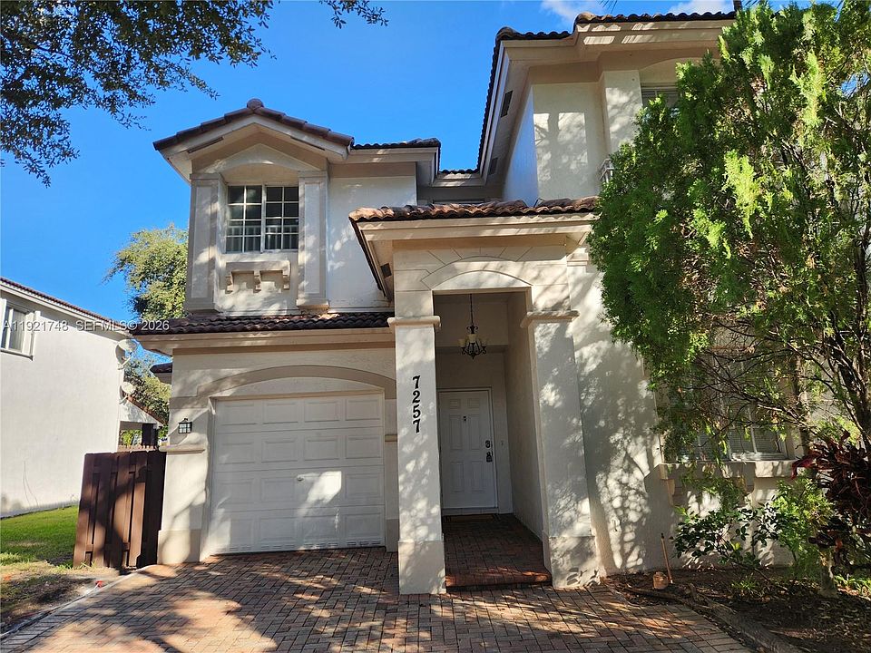 1st image of 7257 NW 113th Pl
