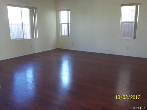 3rd image of 475 Peregrine Ln