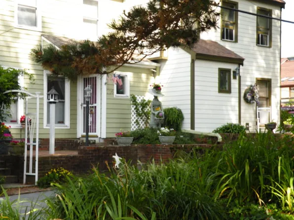 214 Maple St, Blowing Rock, NC 28605