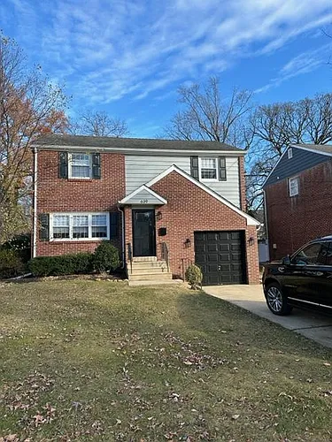 639 Wayne Ave Photo 1
