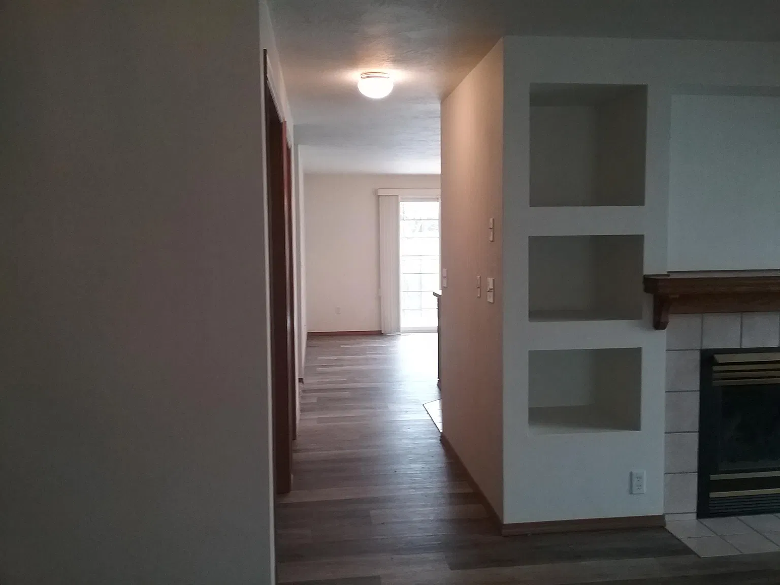 3 bed, 1500 sqft, $2,395 — Photo 4