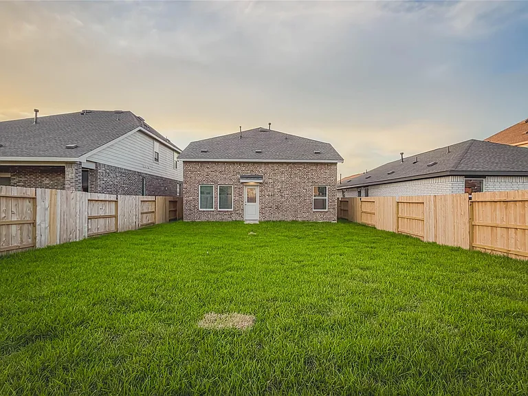3016 Angelic Rose Ln — Photo 34