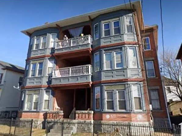 176 William St APT 3, Bridgeport, CT 06608