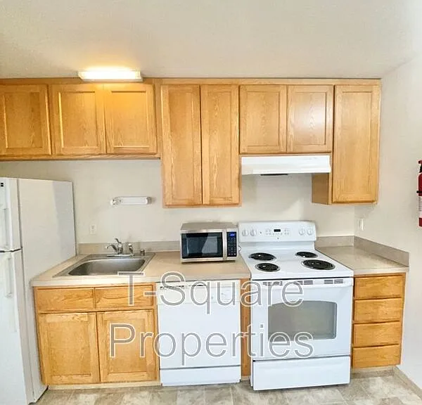 717 Cedar Ave #202 — Photo 1