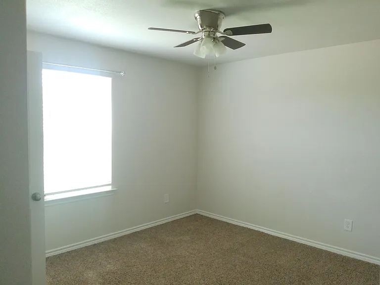 7825 Salais Dr — Photo 14