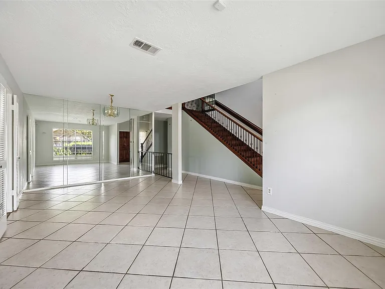 7330 Maple Walk Dr — Photo 5