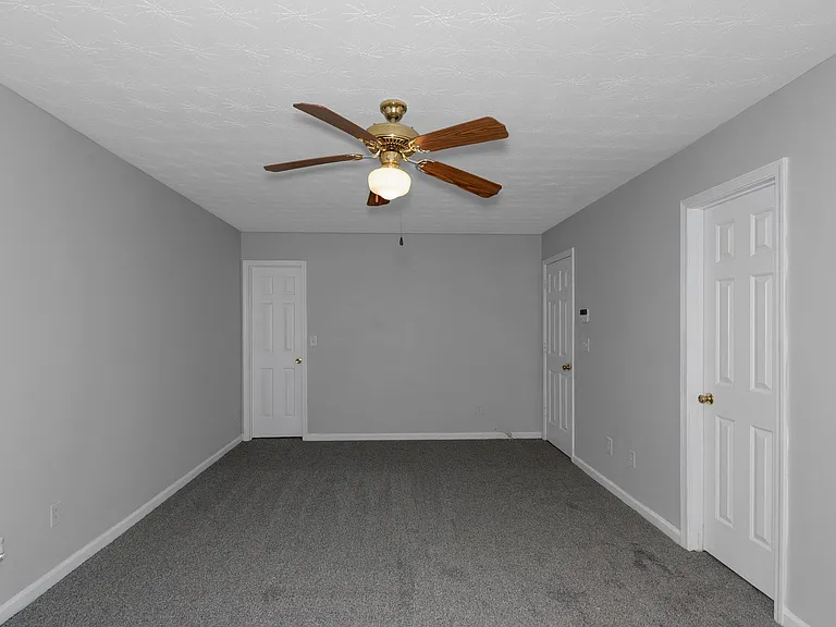 2542 Walter Way — Photo 14