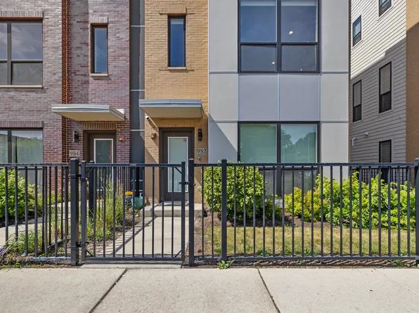 952 Madison St, Oak Park, IL 60302