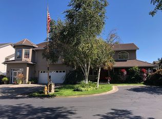 211 Rosewood Ln, Central Pt, OR