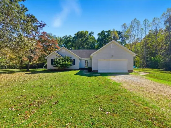 12001 Harcum Rd, Gloucester, VA 23061