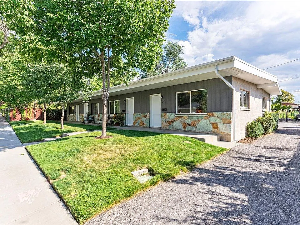 982 E Downington Ave #982