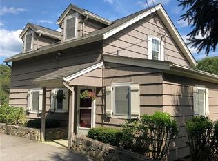 560 Peekskill Hollow Rd, Putnam Valley, NY 10579