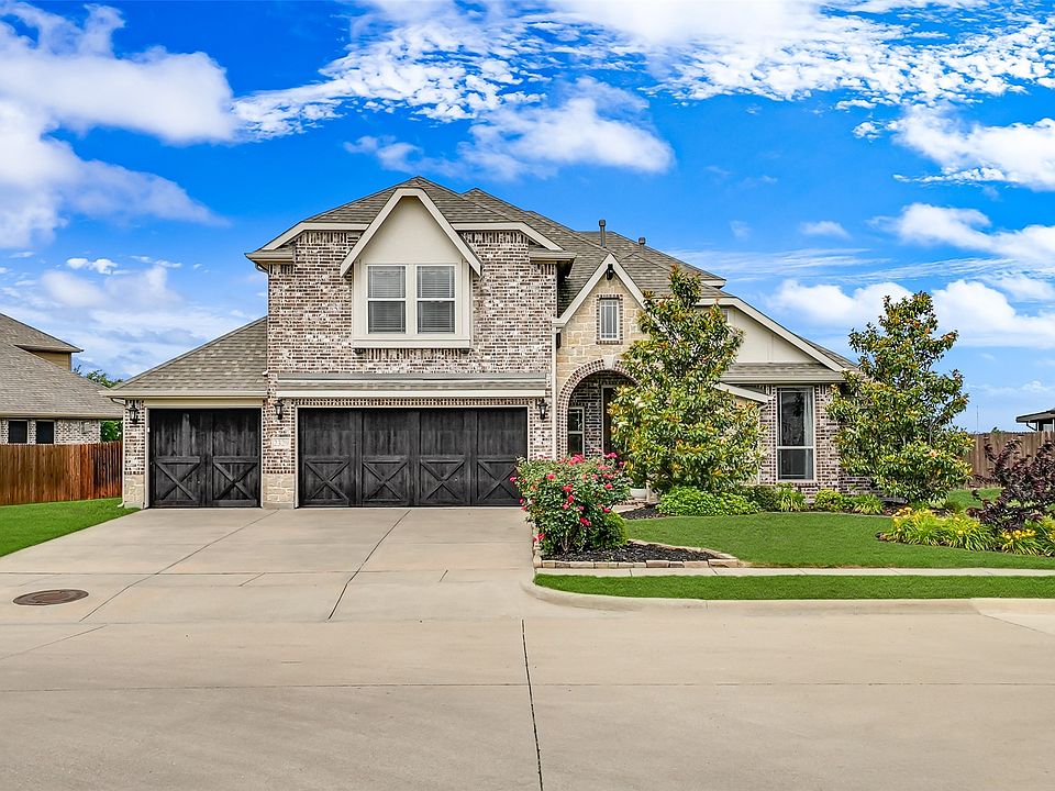 1st image of 2329 Llano Dr