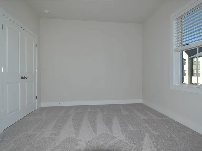 1208 Waterfall Ct — Photo 20