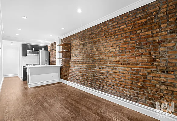 Rented by PREX Realty Corp | media 5