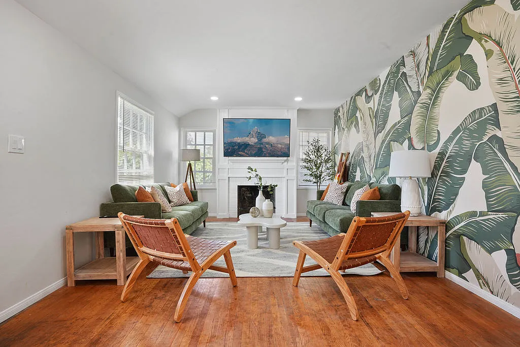 2307 W Verdugo Ave — Photo 1