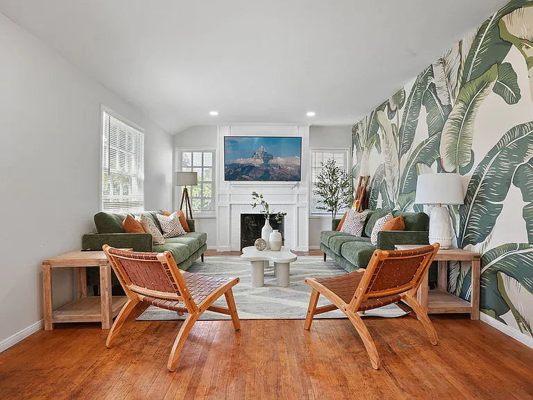 2307 W Verdugo Ave — Photo 1