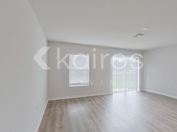 2nd image of 413 Western Ave S