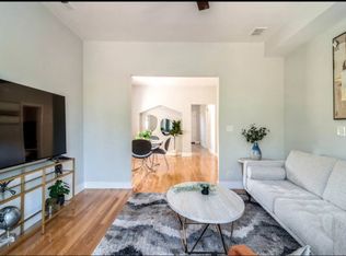 3413 W Harrison St #1, Chicago, IL 60624