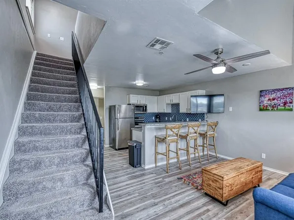 1230 SE 12th St #1316, Norman, OK 73071