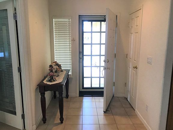 4th image of 5020 Moorcroft Cir