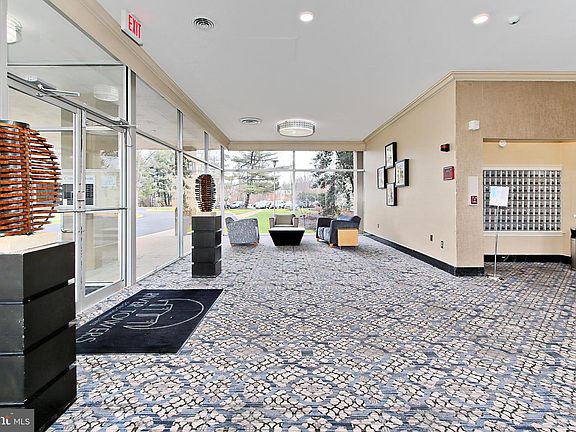 3rd image of 6621 Wakefield Dr APT 609