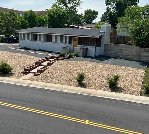 3rd image of 2201 S Quitman Way