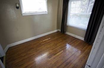 5th image of 221 W Micheltorena St APT 2