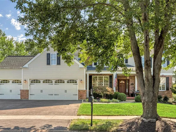 508 Red Pine Ct, Ballwin, MO 63021