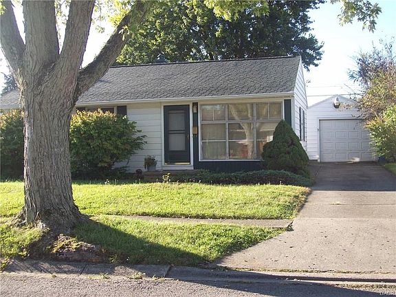 2nd image of 5426 Ferngrove Dr