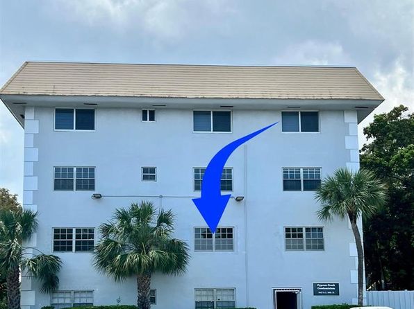 1407 NE 56th St APT 217