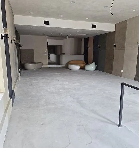 10835 Magnolia Blvd — Photo 13