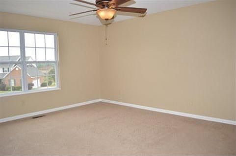 5th image of 4558 Stonehaven Dr