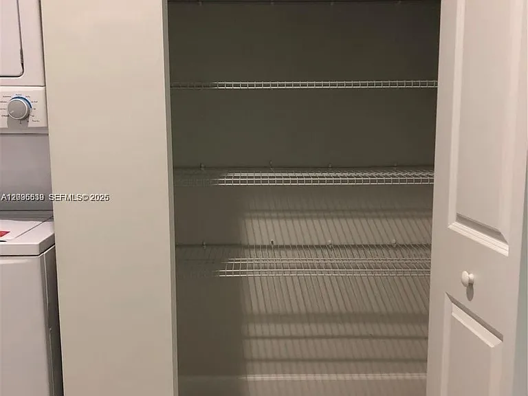 5745 SW 44th Ct #202 — Photo 15