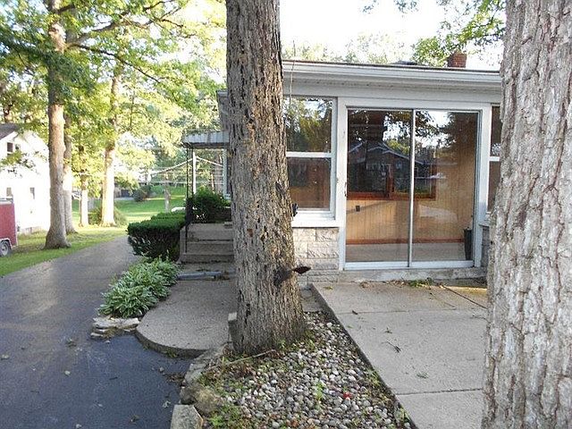 230 W Oakley Ave, Lowell, IN 46356 | Zillow