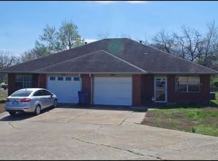 808 Meghan St, Siloam Springs, AR 72761