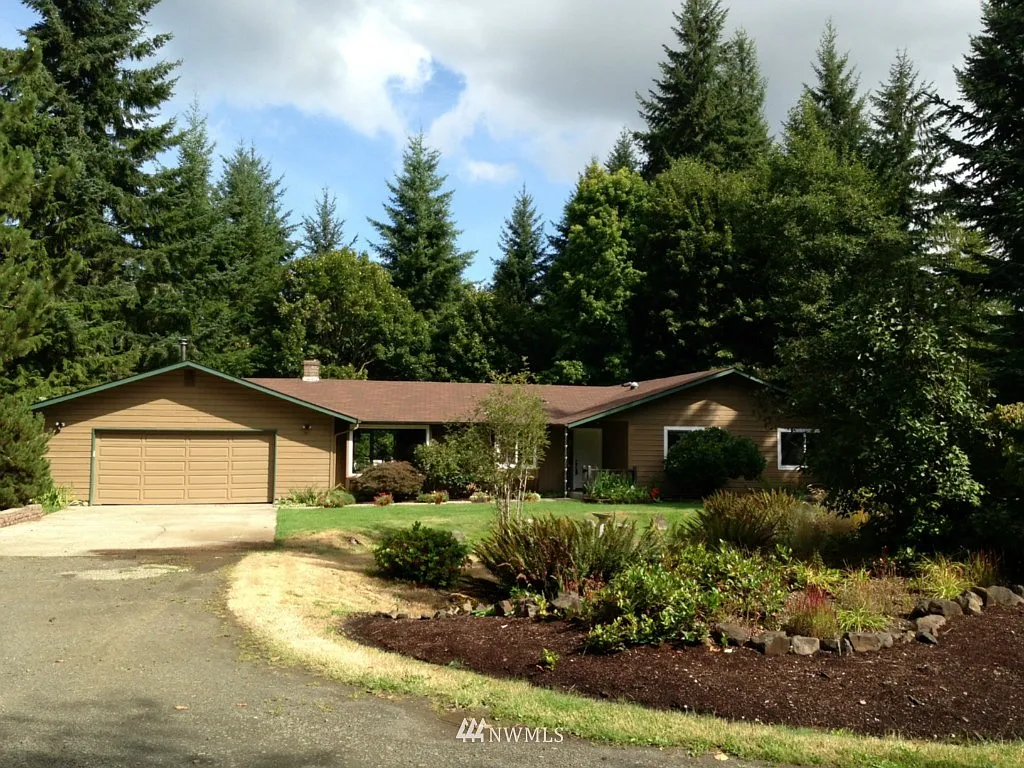 3029 Sleater Kinney Road NE photo 1