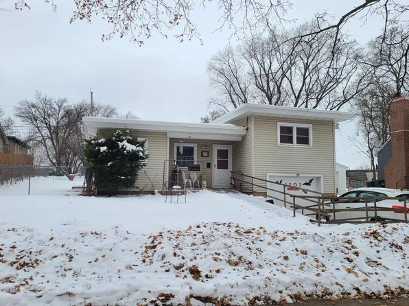 1207 10 1/2 Ave NW, Rochester, MN 55901