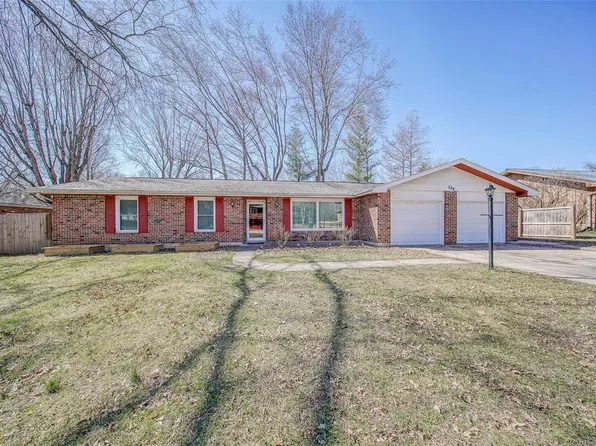 208 Steeplechase Rd, Rolla, MO 65401