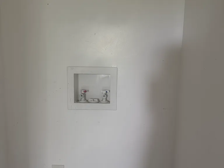 35 N 6th St #3 — Photo 8