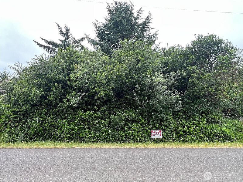 2nd image of 342 N Razor Clam Drive