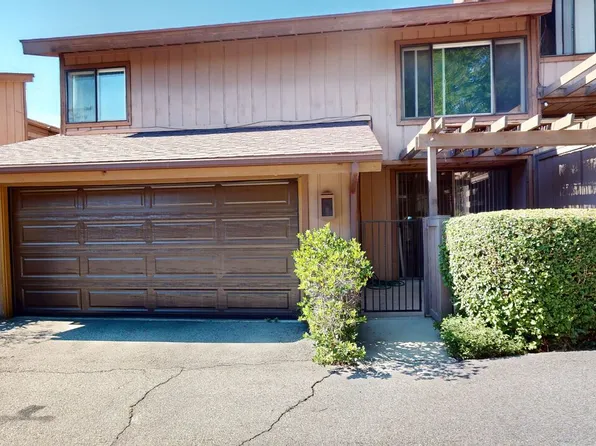 21 Northwoods Ln, Glendale, CA 91214