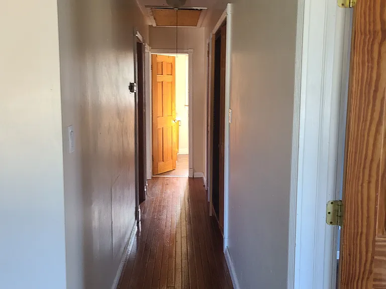 702 Sterling St — Photo 8
