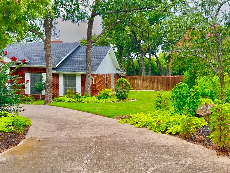5100 Oak Timbers Ct — Photo 2