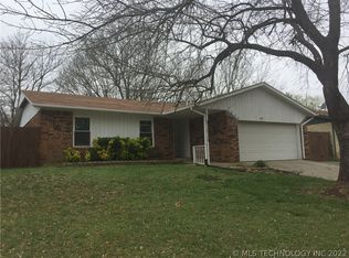2804 Bahama Ave, Sand Springs, OK 74063
