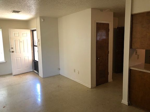 2nd image of 3718 Penick St
