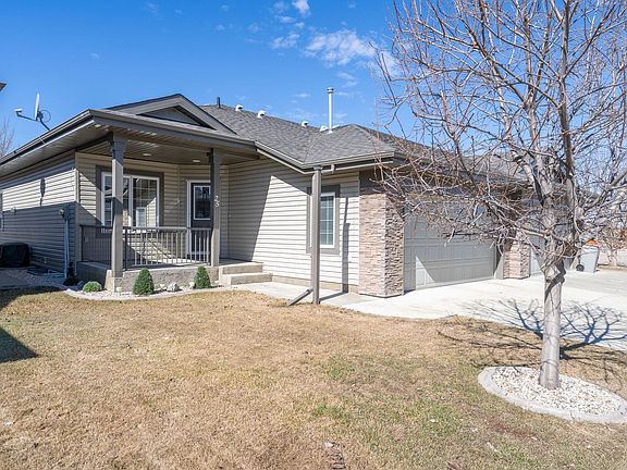 2nd image of 340 Spruce Ridge Rd #25